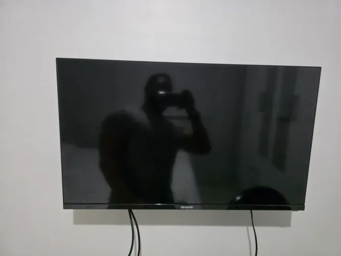TV em excelente estado, sem arranhões ou problemas 