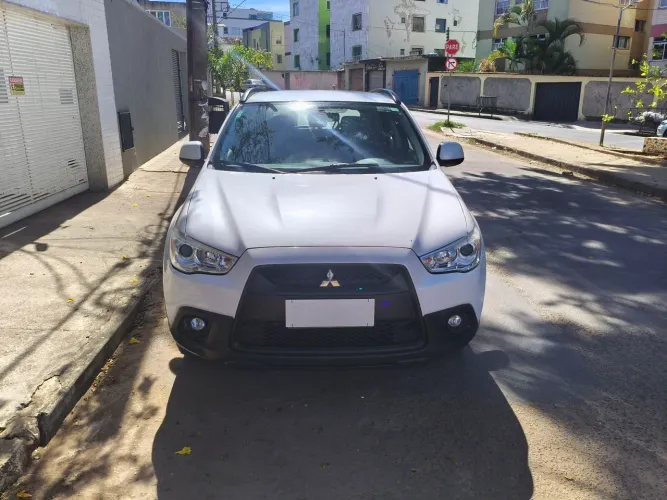 Mitsubishi ASX 2.0 16V 160cv Aut. 2012