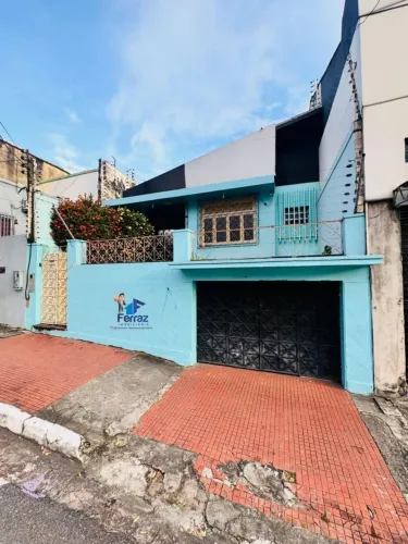 Casa ampla 04 quartos prox. Av. Getúlio Vargas leia