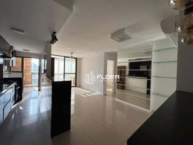 Apartamento com 2 dormitórios à venda, 75 m² por R$ 890.000,00 - Piratininga - Niterói/RJ