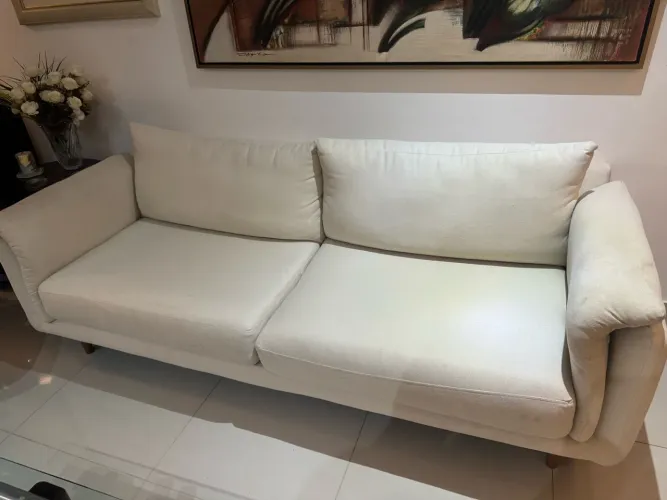 Sofá de Linho Espaçoso Bege