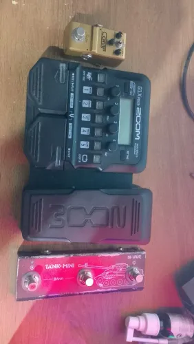 Zoom G1XFOUR + Tank Mini