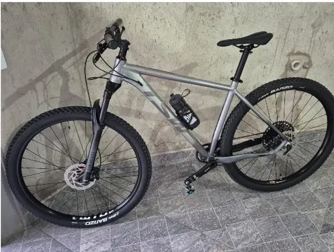 Linda e Conservadíssima Bicicleta Bike TSW Yukon GX 29x19