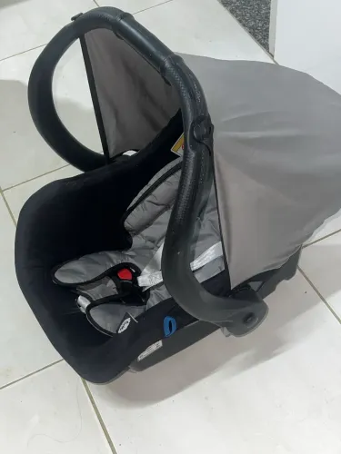 Bebê conforto Tutti baby 