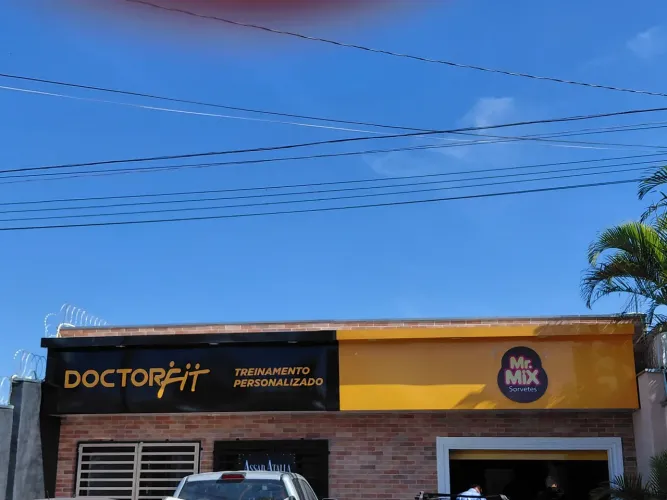 fachada em ACM