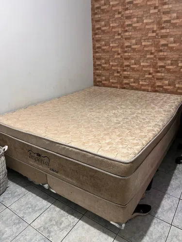 Cama Queen Size 