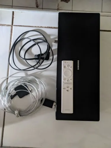 ? VENDO ONE CONNECT DA SAMSUNG THE FRAME 55" ?