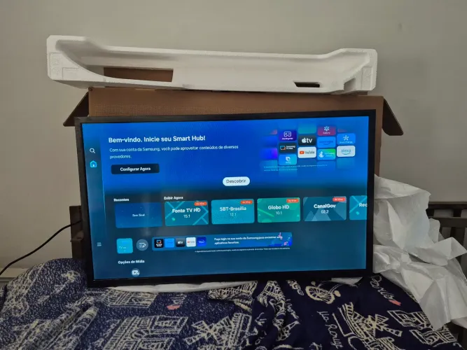 Vendo TV Samsung smart 32 nova sem uso com nota fiscal