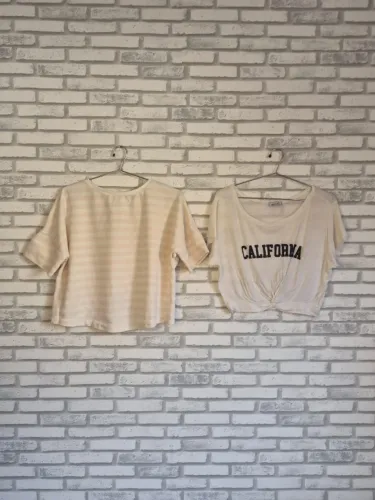 Blusinha Hering Listrado + Camiseta Cropped California, P-M