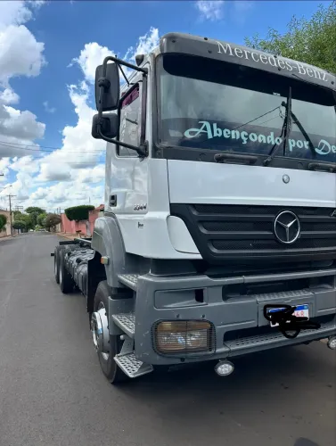Vendo Axor 3344 no chassi e 2 reboques