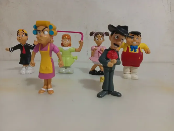 coleção boneco do chaves Roberto Gomes Bolanos preço unidade
