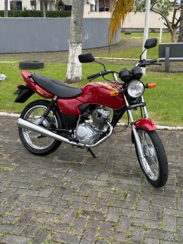 125 Titan Impecável