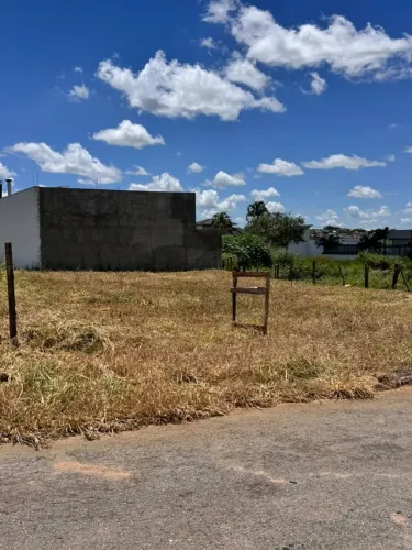 TVendo terreno