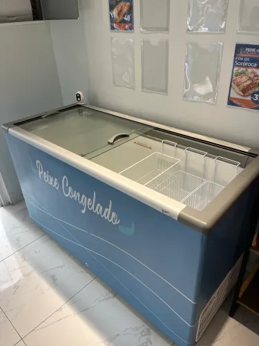Freezer horizontal fricon expositor 411 litros