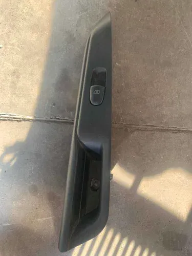 Comando Vidro Elétrico Traseiro Direito Nissan Kicks