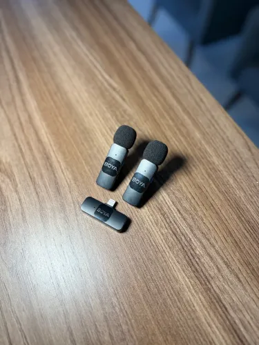 Microfone sem fio BOYA Lightning para iPhone, ótimo estado e áudio profissional.