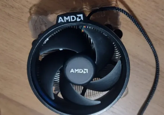 Cooler AMD Wraith Stealth