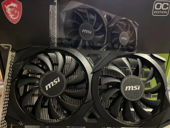 GeForce RTX3050 (4 meses de uso)