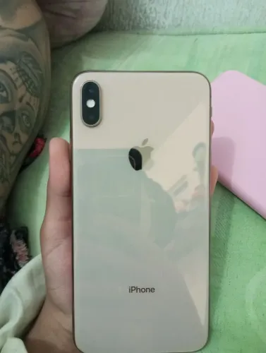 Vendo iPhone Xs Max sem nenhum defeito
