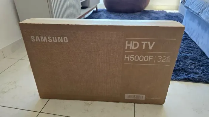 Smart TV Samsung 32" HD Tizen HDR Wi-Fi HDMI Bivolt Preta - Nova e Lacrada!
