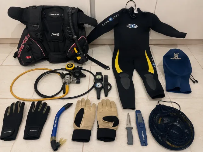 Kit Completo de Mergulho Profissional Apeks + Aqualung + Cressi | Regulador, BCD e Roupa