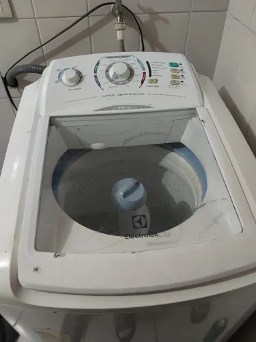 Máquina de lavar roupas 10kg Electrolux