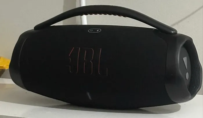 JBL Bombox a venda, aberto a negociação!