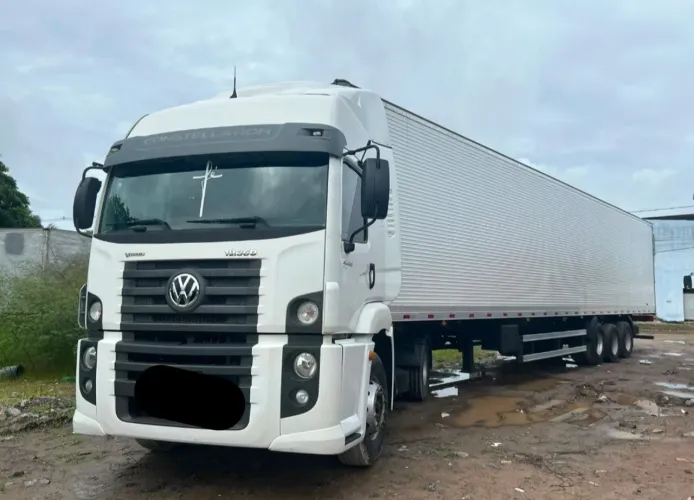 VW/19.360/CAVALO MECÂNICO, 4X2, ANO 2022, BOM DE PNEUS CAMINHÃO EXTRA