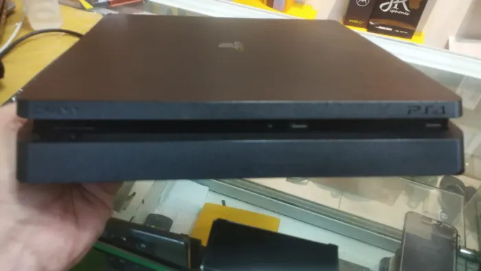 PS4 SLIM 500GB COMPLETO + 2 CONTROLES + 100 JOGOS