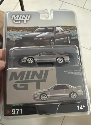 FG Skyline R32 Veilside MiniGT