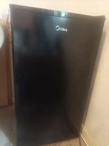 Frigobar super novo, Midea 124L