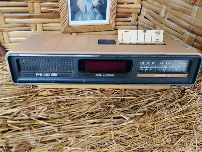 Rádio vintage Ford Philco 505