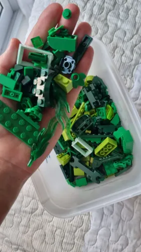 Peças de LEGO - Tons de verde