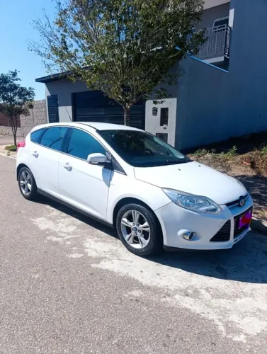 Ford Focus 1.6 S/se/se Plus Flex 8v/16v 5P 2015