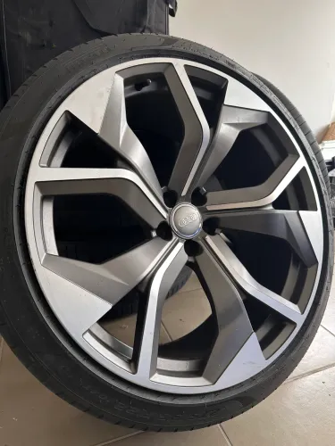Jogo rodas Audi RSQ8 22X10,0 5X112 ET26