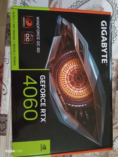 Placa de vídeo Gigabyte GeForce RTX 4060 Windforce OC 8G