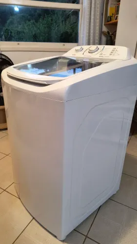 Máquina de Lavar Electrolux 12kg Jet Clean - Tampa de Vidro e Tambor Inox