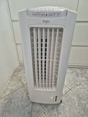 Climatizador de ar com controle remoto elgin