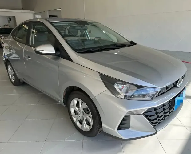 Hyundai HB20S Comfort Plus 1.0 Flex 12V Mec. 2025