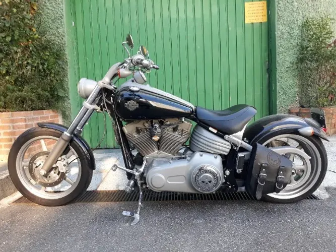 Harley Davidson ROCKER Exclusiva - Nova, unico dono