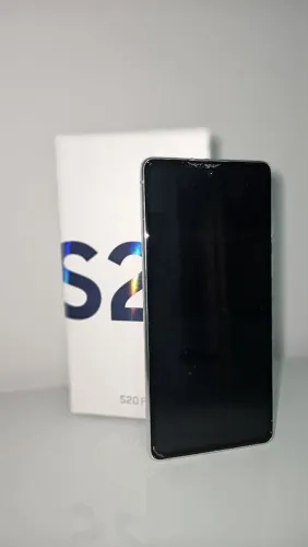 SAMSUNG S20FE 128GB 6GB RAM