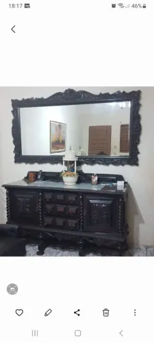 Vendo bufe antigo  madeira de lei. Mede 1,82 x 58 x 1,10