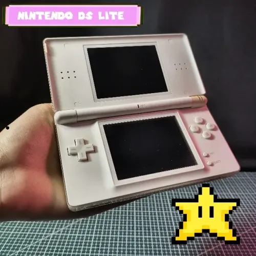 Nintendo DS Lite