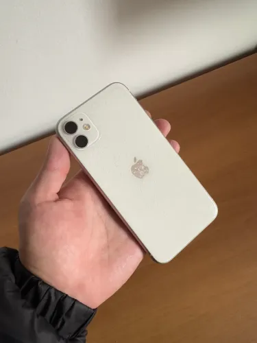 iPhone 11 256GB Branco