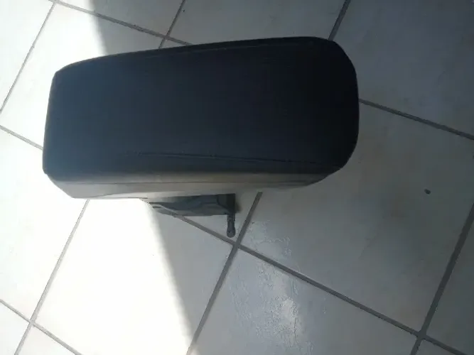 Apoio de braço Sandero 2019