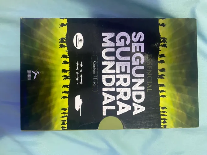 Kit 3 livros da Segunda Guerra Mundial em perfeito estado 