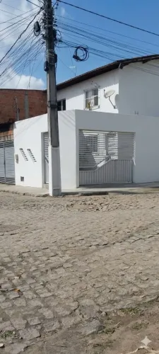 Vende-se Casa em Santo Antônio de Jesus / Bahia