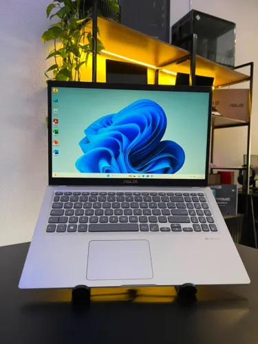 Notebook Asus VivoBook - Core i5 de 11th + SSD M2 256GB + 8GB DDR4 + Tela FullHD