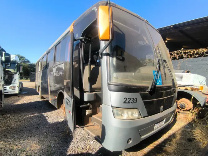 Ônibus barato motor semi novo revisado so pegar e rodar