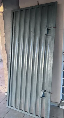 Portão de ferro galvanizado